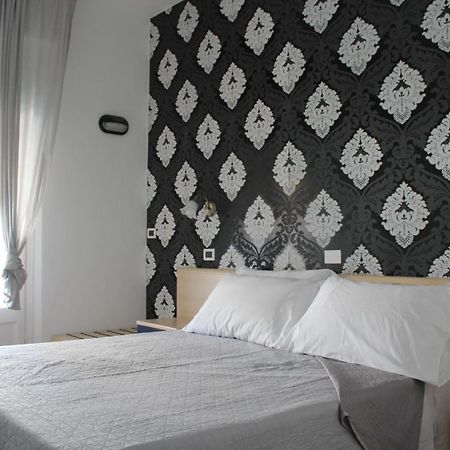 Hotel Mora Rimini Zewnętrze zdjęcie