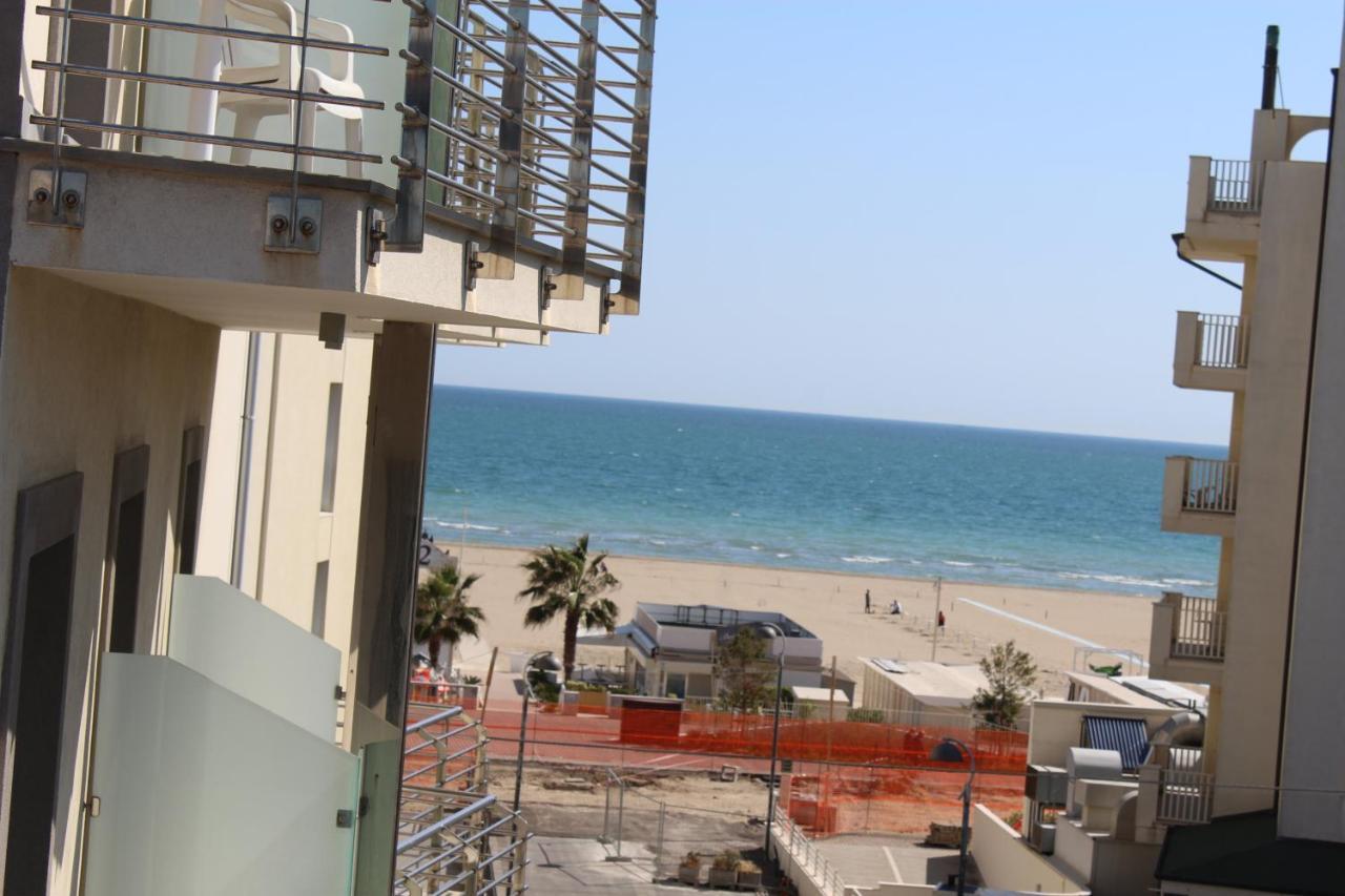 Hotel Mora Rimini Zewnętrze zdjęcie