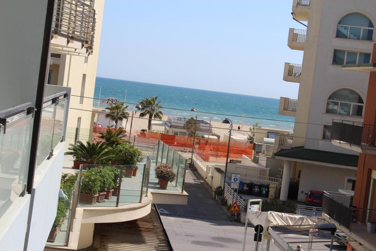 Hotel Mora Rimini Zewnętrze zdjęcie